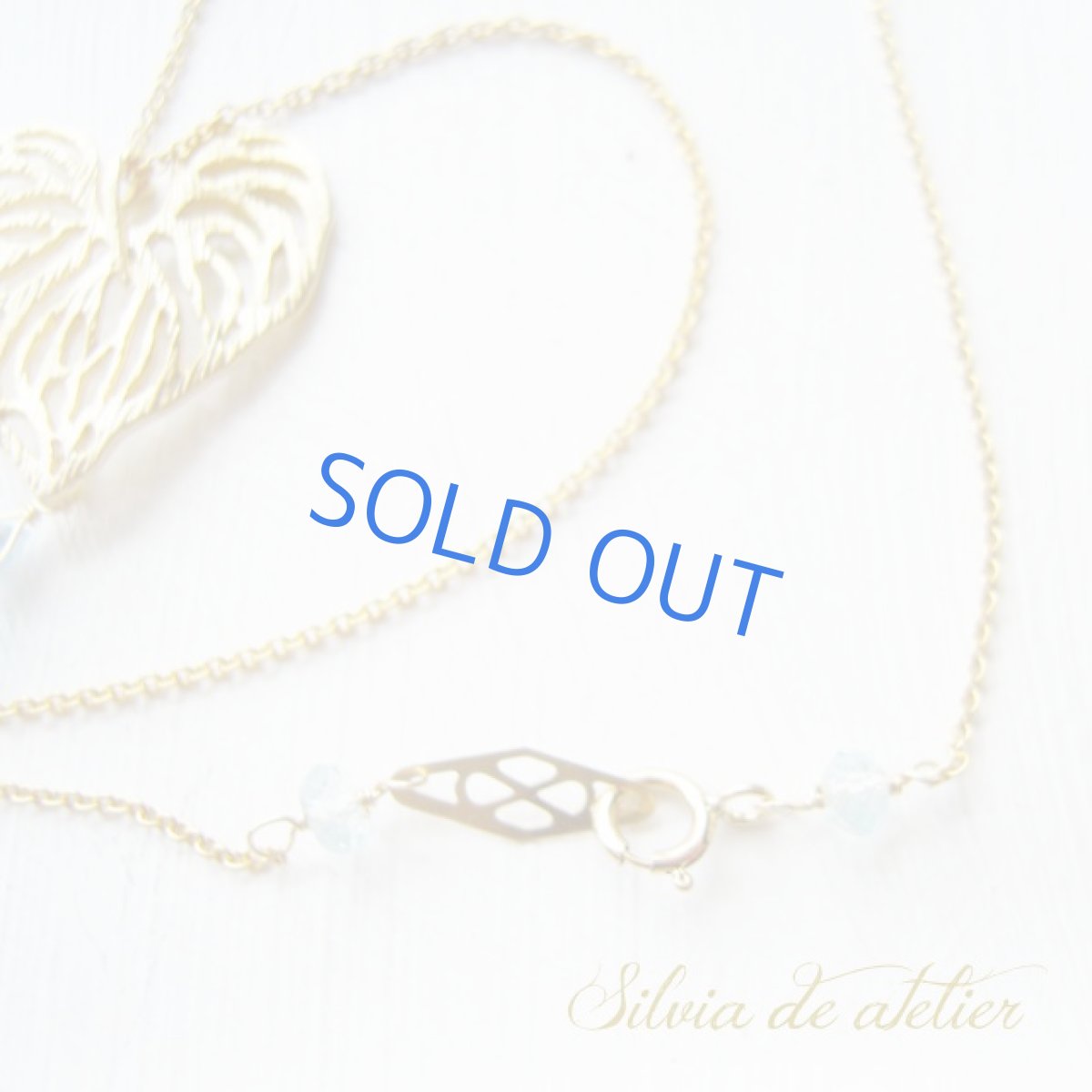 画像2: マットゴールド蓮の葉　大粒ブルートパーズ　14kgfミディアムネックレス（約53cm） (2)