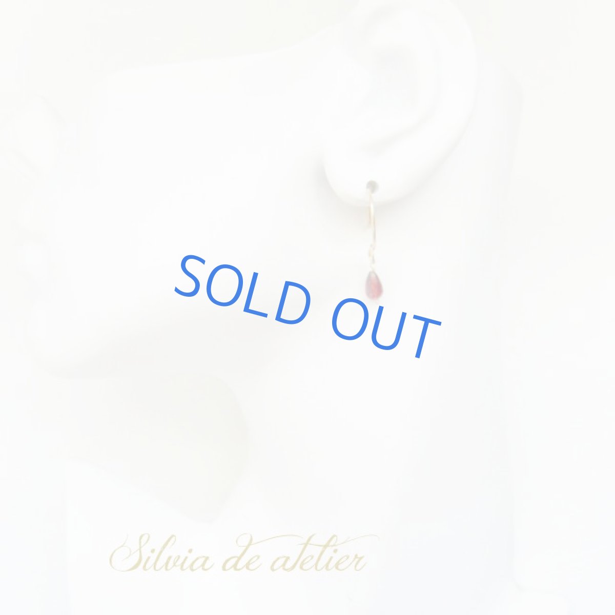 画像4: モザンビークガーネット　ブリオレットドロップ　14kgf　ラウンドフックピアス (4)