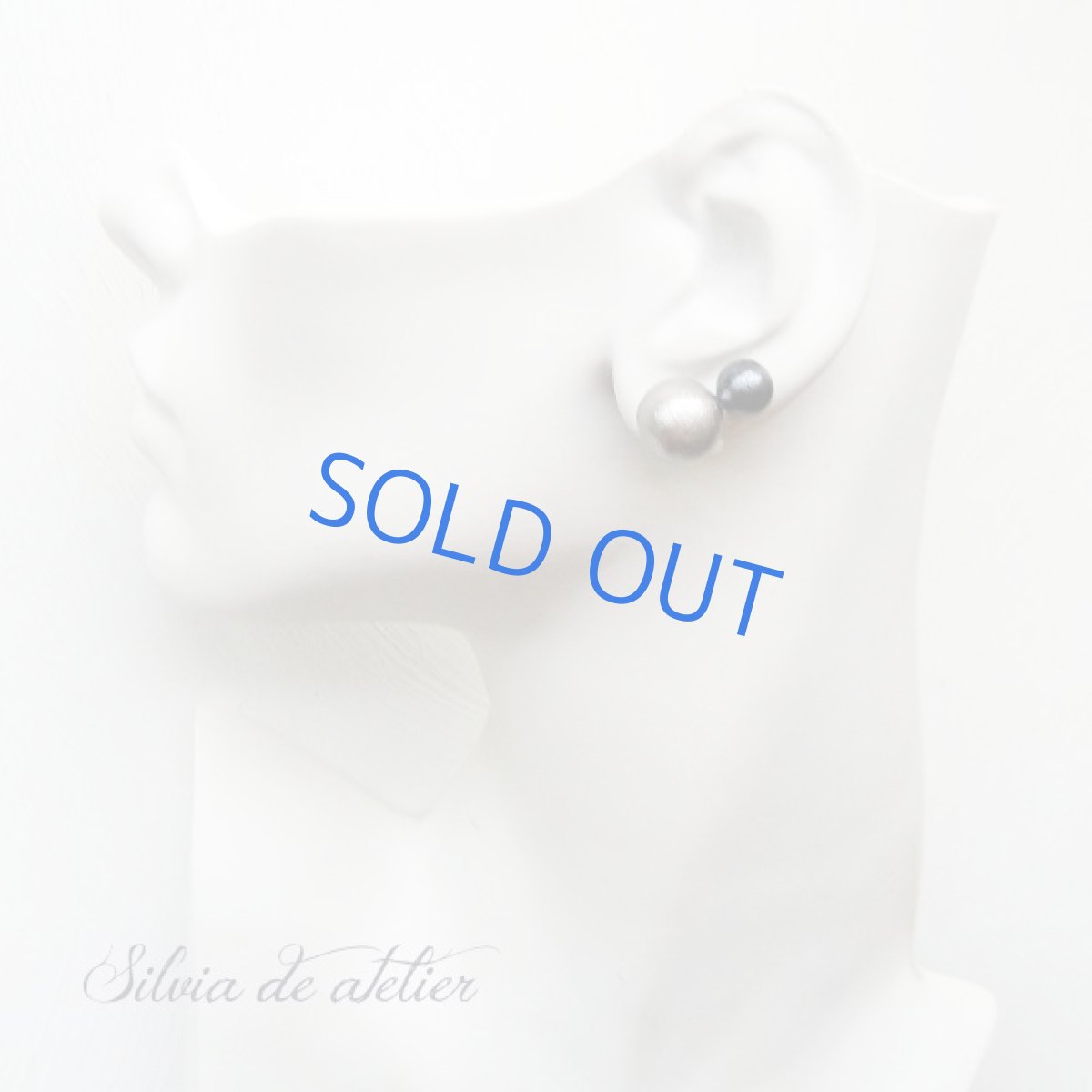 画像2: オヤコ　シルバーグレー＆ブラック　コットンパール　　14kgfスタッドピアス (2)