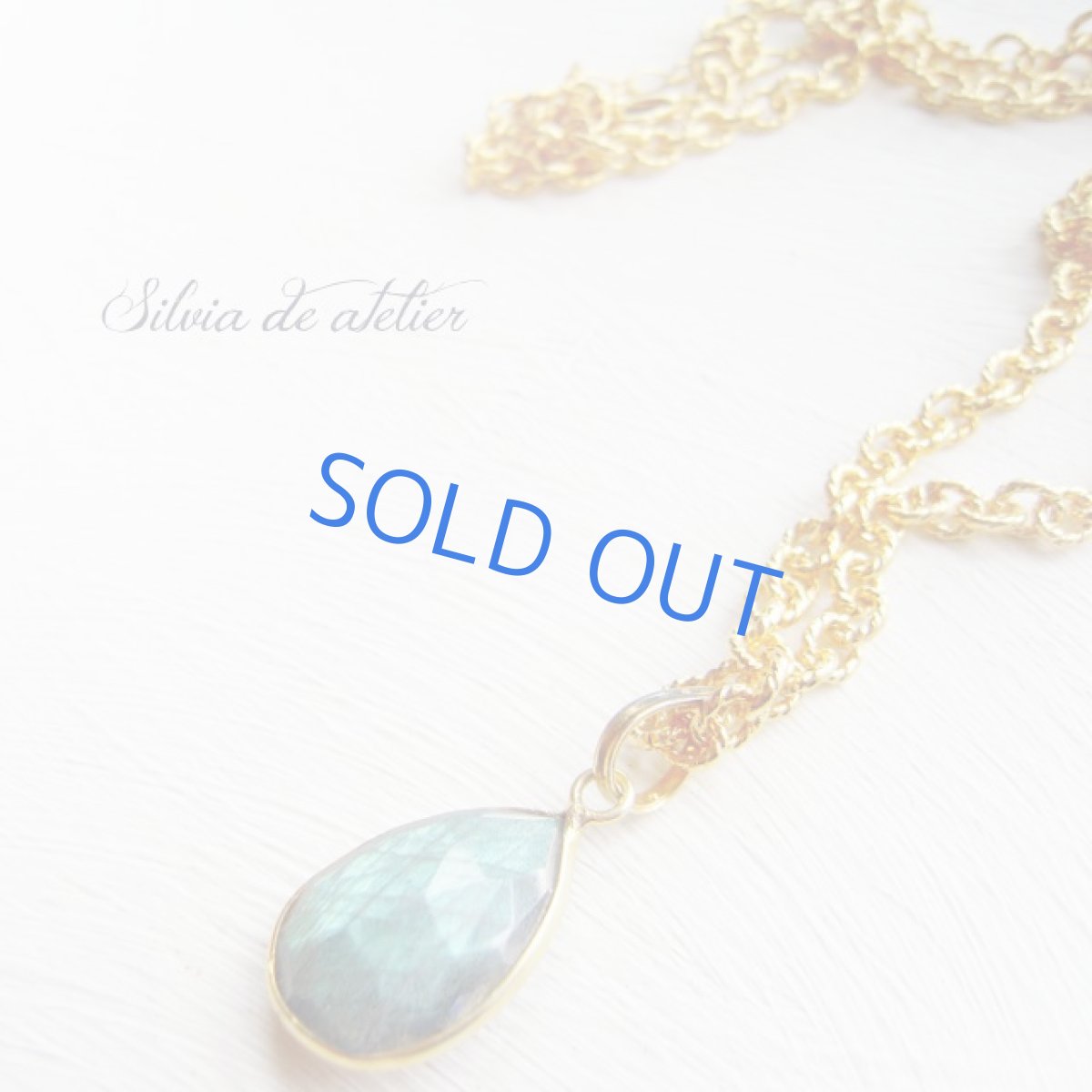 画像3: 残りMサイズのみ　大粒フレーム　ラブラドライト　ゴールドチェーン　ロングネックレス (3)