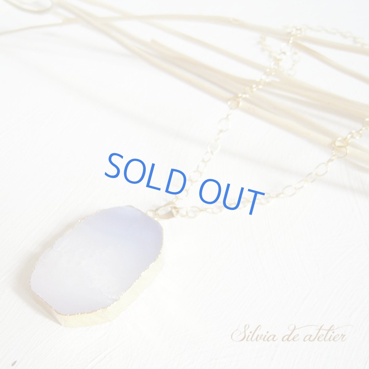 画像4: ◇BEACH◇１点もの　ドゥルージー　ブルーレースアゲート　ペンダント　ゴールドネックレス (4)