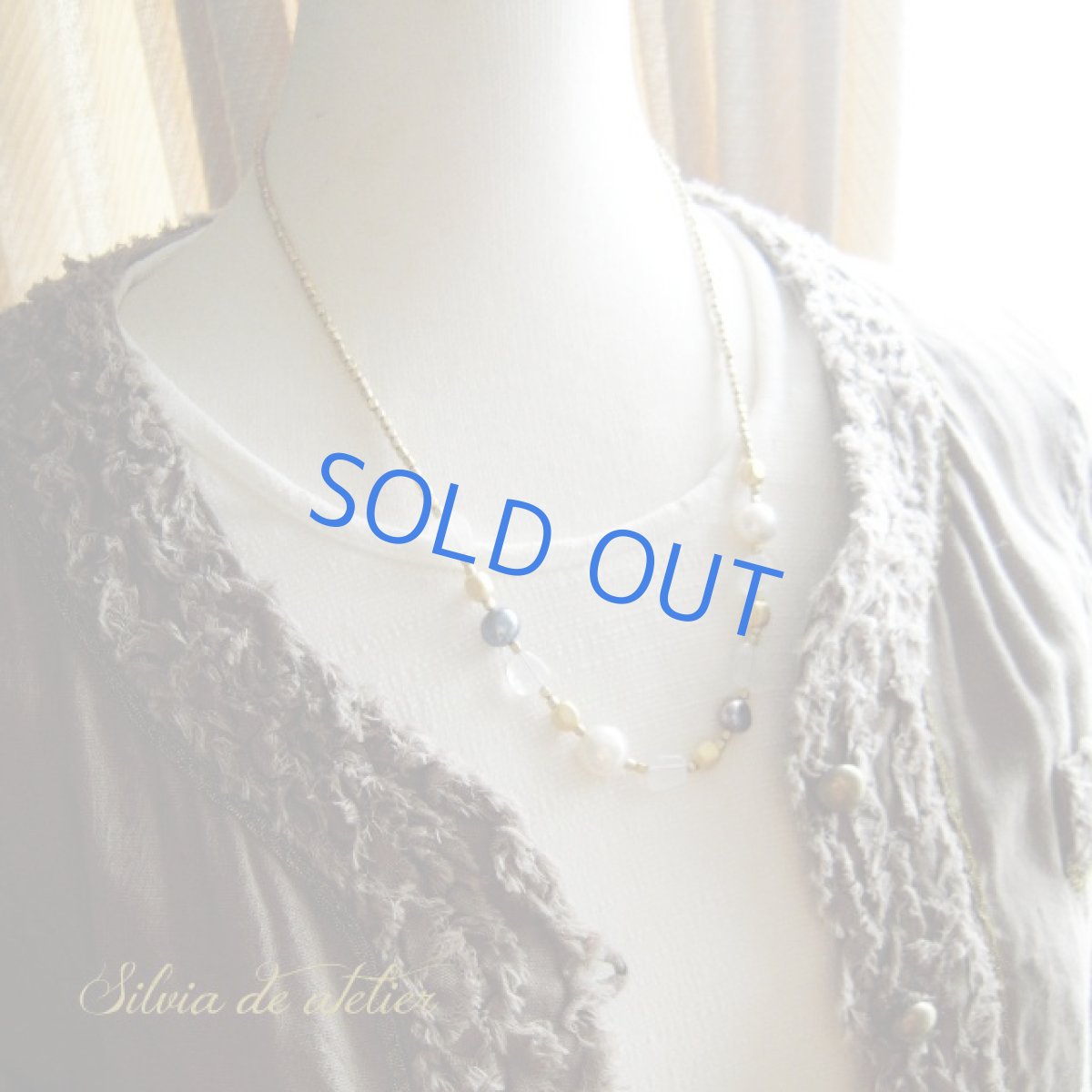 画像2: １点もの　淡水パール・ムーンストーンタンブル　真鍮マットゴールドビーズ　デザインネックレス (2)