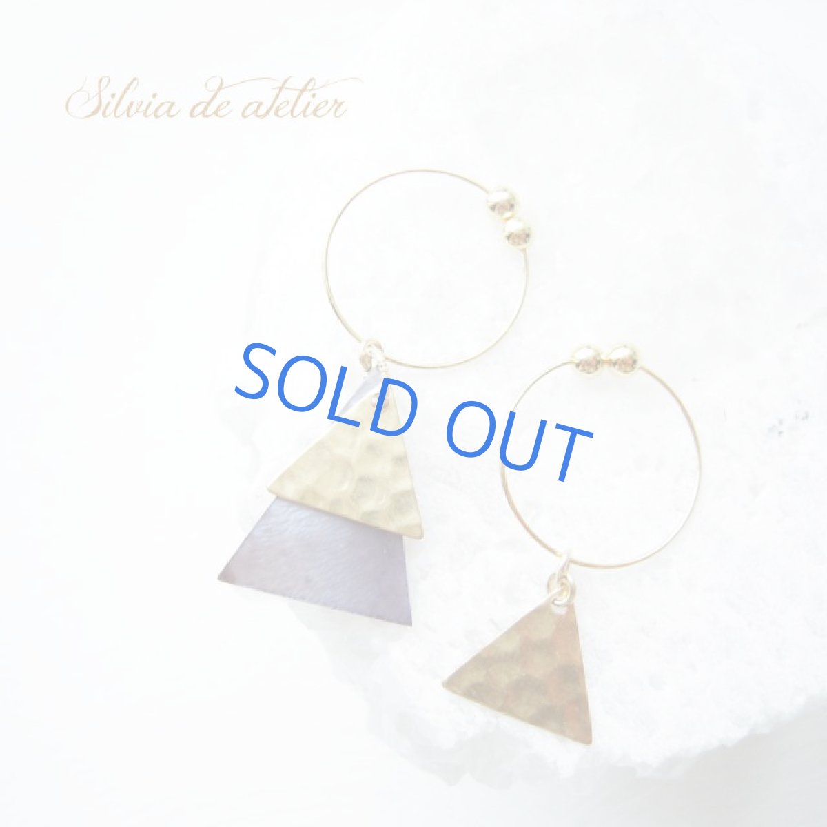 画像2: パープルグレー　サンカク　シェル　アシンメトリー　フープイヤリング (2)