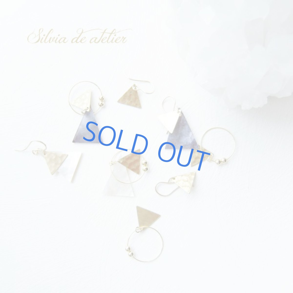 画像4: パープルグレー　サンカク　シェル　アシンメトリー　フープイヤリング (4)