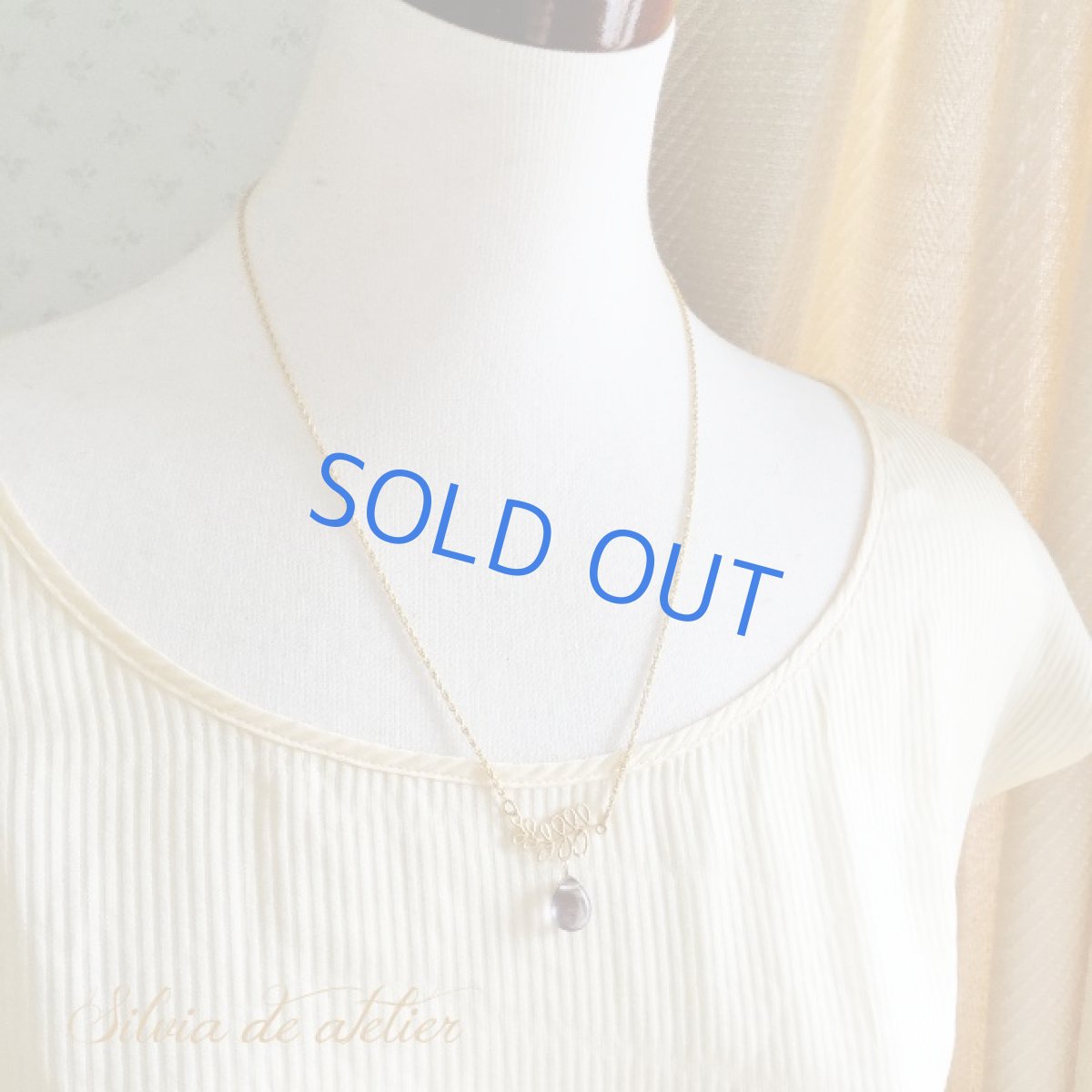 画像5: カラーフローライト　リーフチャーム　ゴールド　ミディアムネックレス (5)