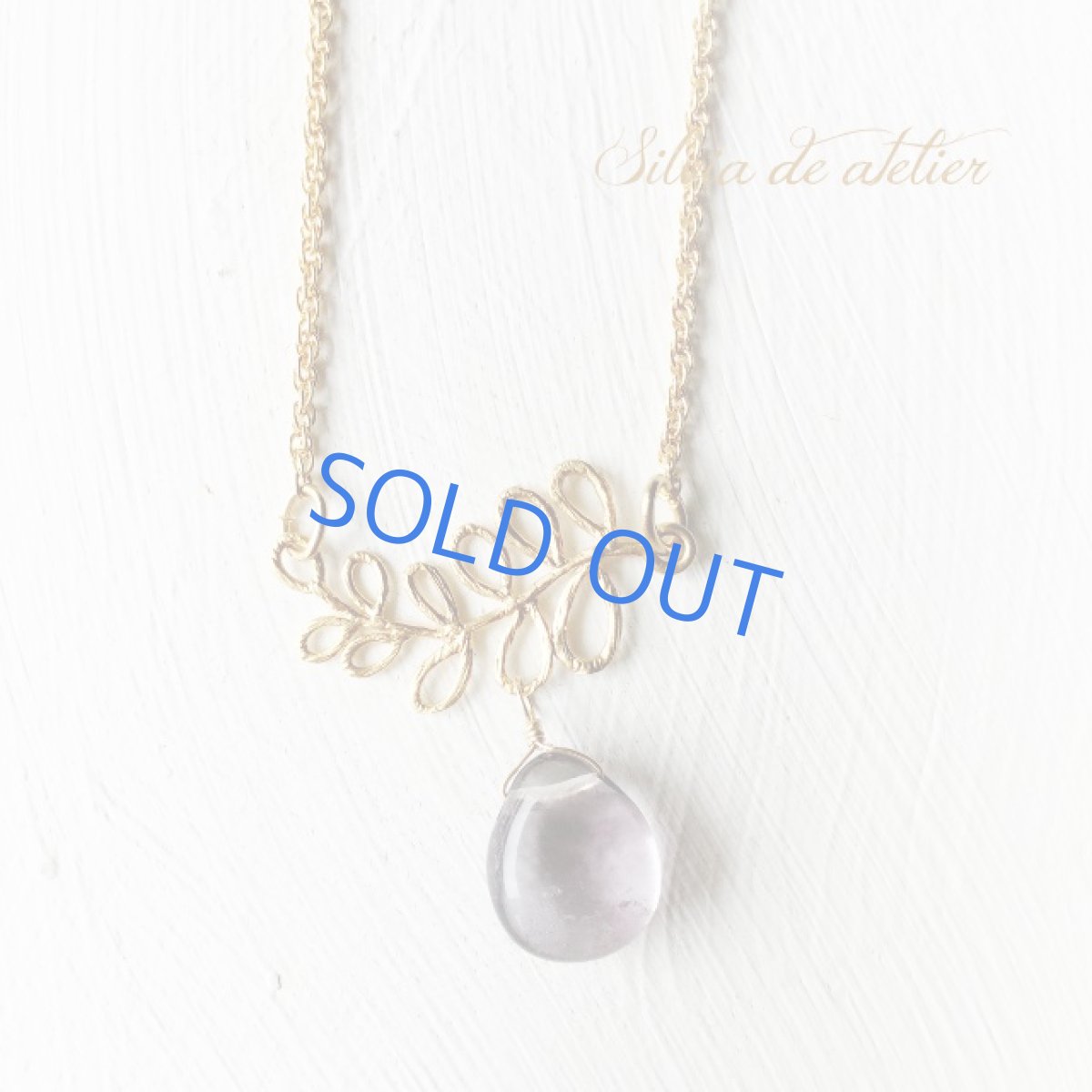 画像3: カラーフローライト　リーフチャーム　ゴールド　ミディアムネックレス (3)