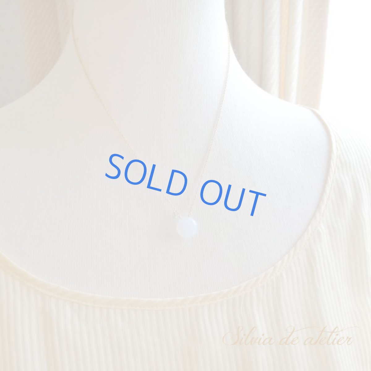 画像6: 1点もの　大粒　天然　ホワイトカルセドニー　コインカット　14kgfネックレス (6)