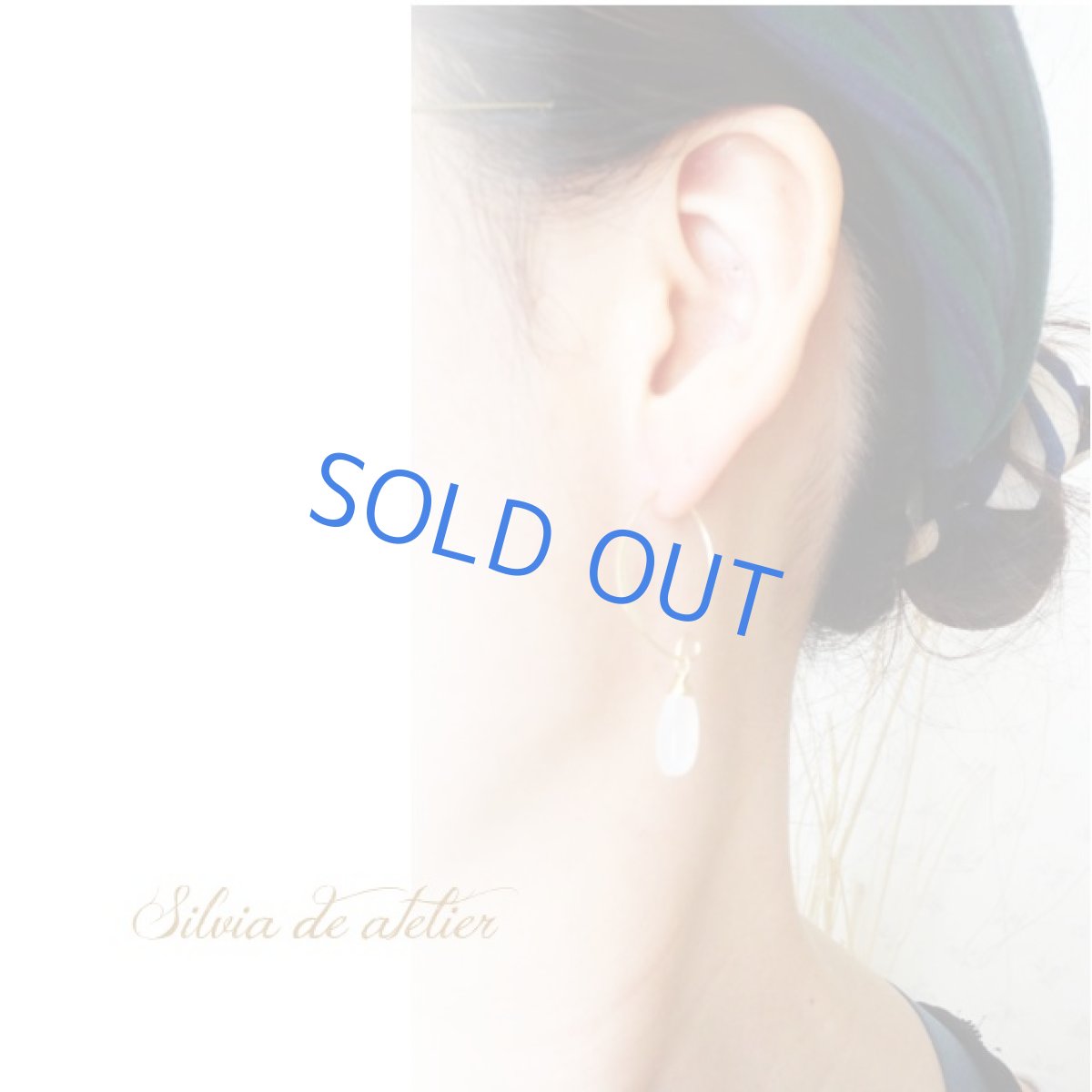 画像6: 大粒 AAA レインボームーンストーン 細長スムースドロップ 14kgfアーモンドフックピアス (6)