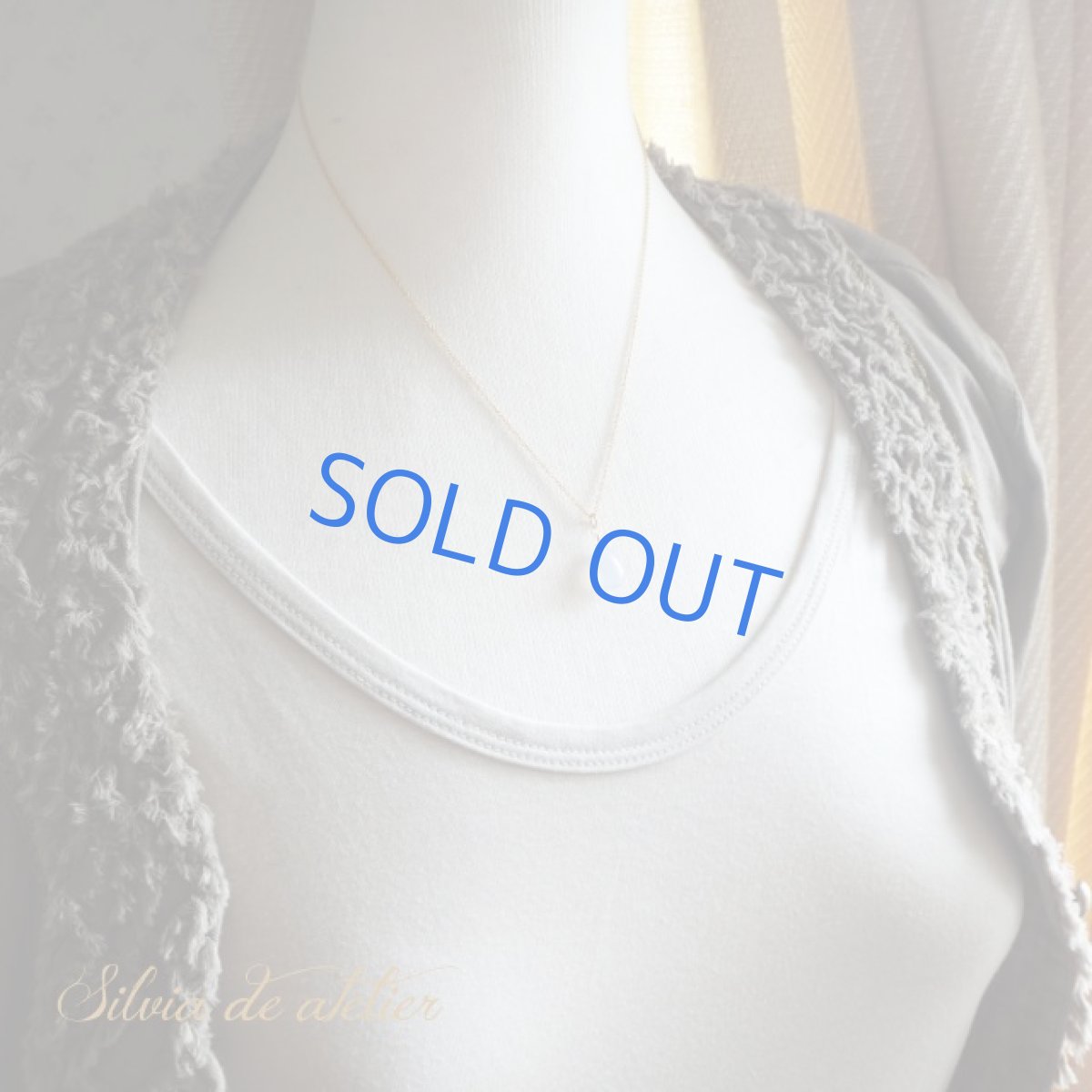 画像7: 残り1　天然ブルーカルセドニー　スムースペアシェイプ　14kgfネックレス (7)