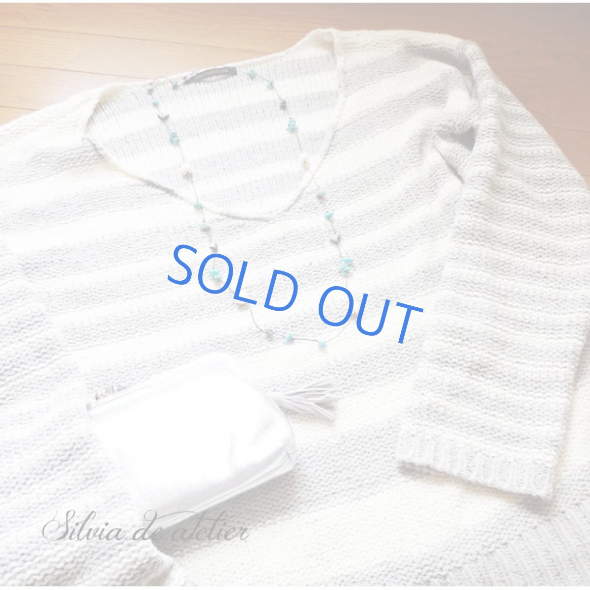 画像7: １点もの　ドイツ製アクリル　天然ターコイズ　ブラウンビーズコード　エアリー　ロングネックレス (7)