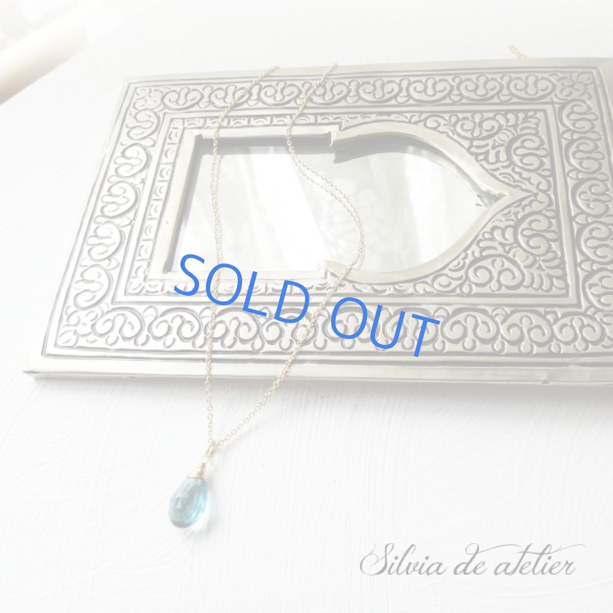 画像4: 残り1 宝石質 アクアグリーン フローライト ペアシェイプ ワイヤー巻 14kgfネックレス (4)