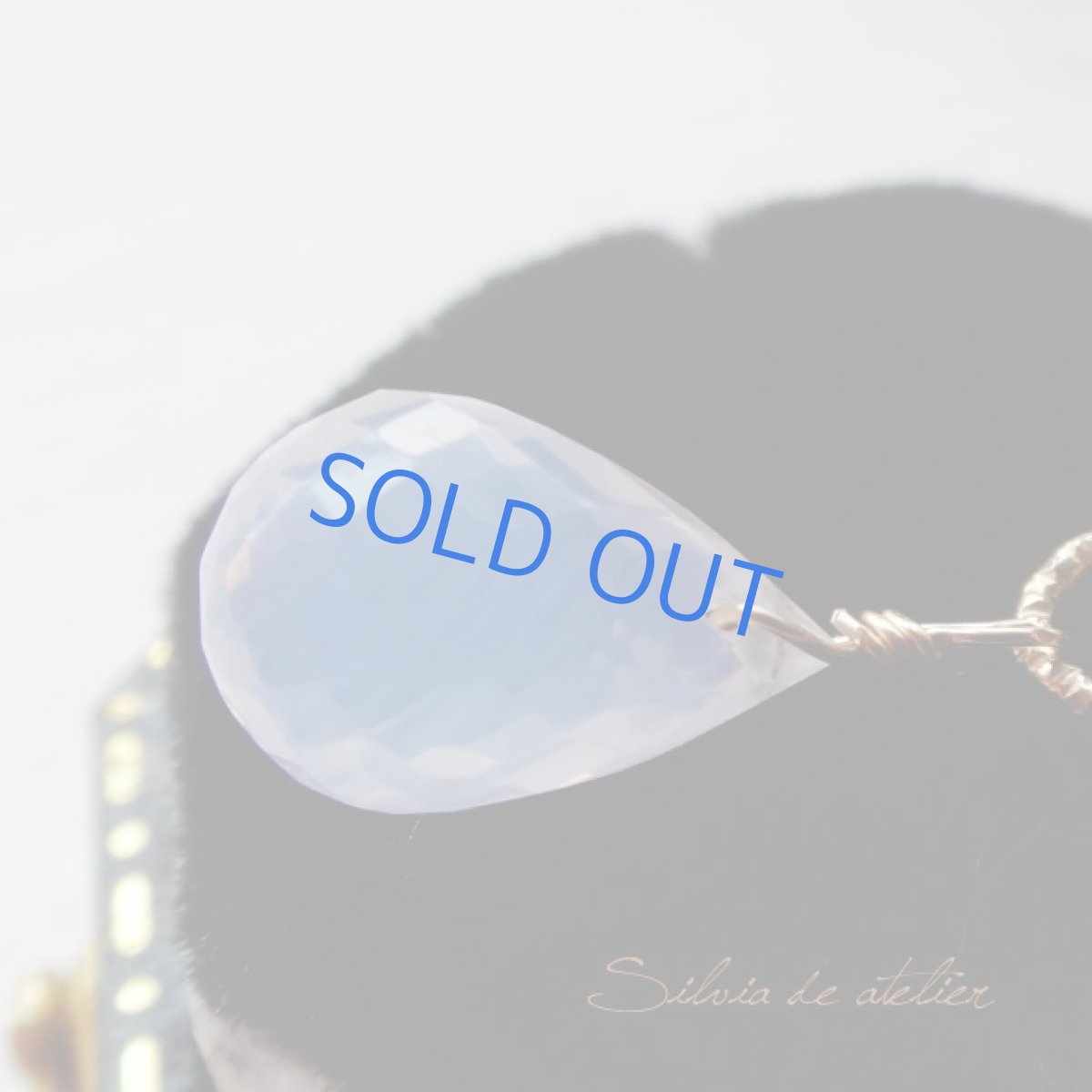 画像2: AAA レアストーン スコロライト(ラベンダークォーツ) ブリオレットドロップ 一粒 14kgfネックレス (2)