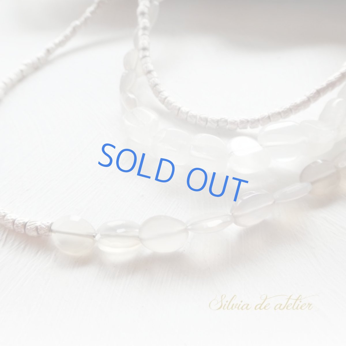 画像2:  グレーオニキス＆ムーンストーン　シルバービーズロングネックレス　 (2)