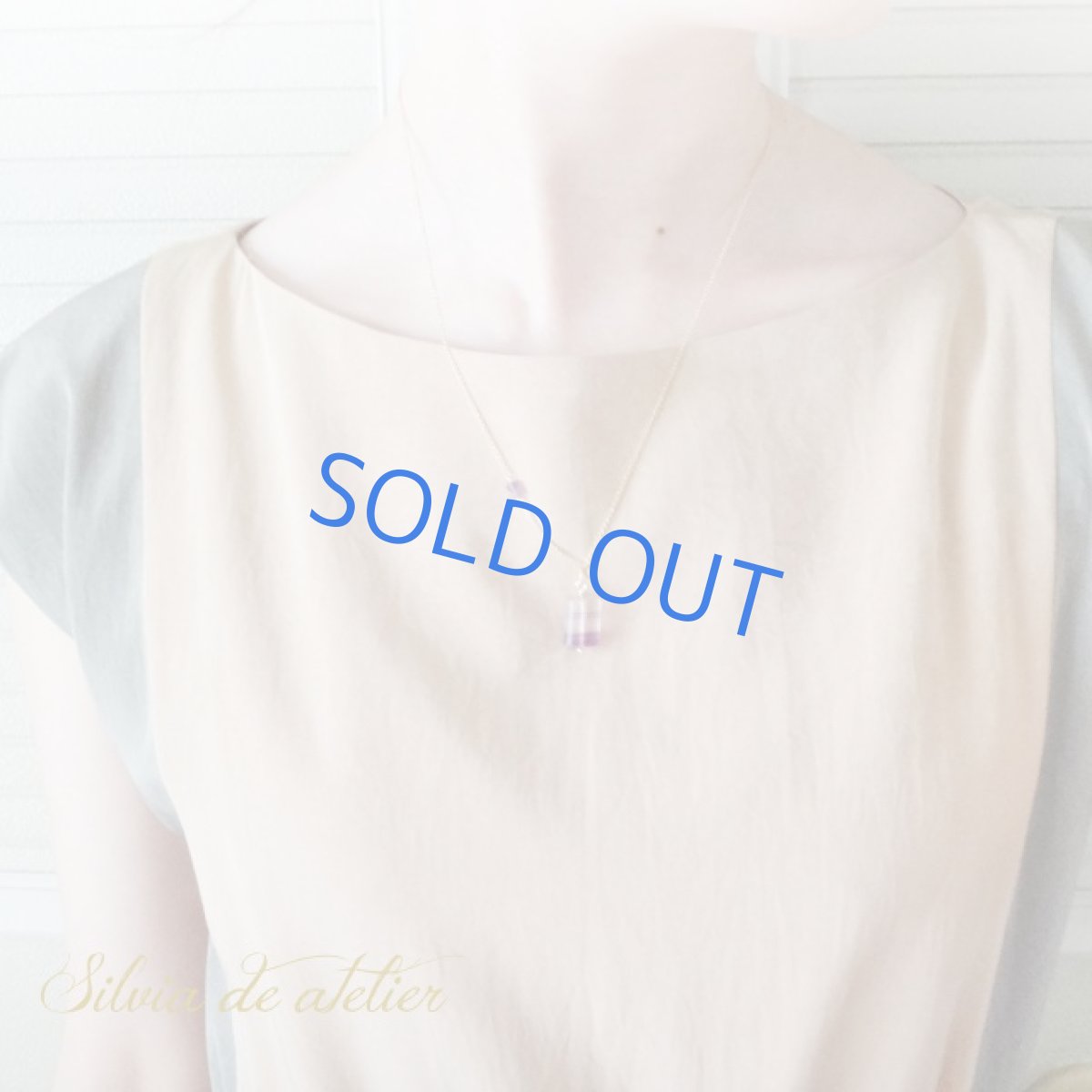 画像2: １点もの　グラデーション　パープル　フローライト　約50cm　14kgfネックレス　 (2)