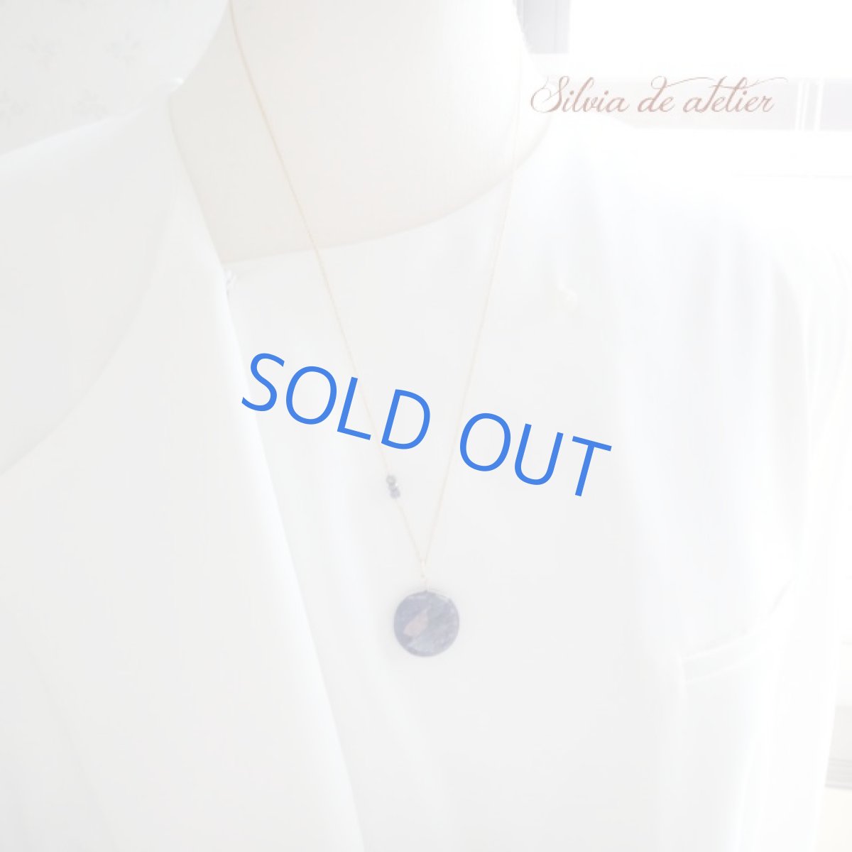 画像5: 【残り1】ブラックルチルトルマリン インクォーツ 超大粒サイズ サークルディスク ロング ネックレス (5)