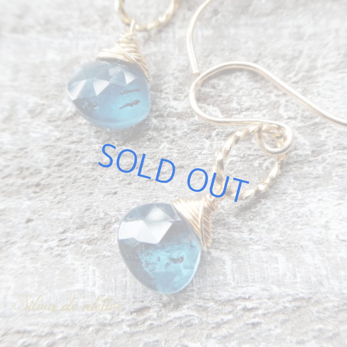 画像3: 【残り1】チベット産カイヤナイト　マロンドロップ　14kgfフックピアス (3)