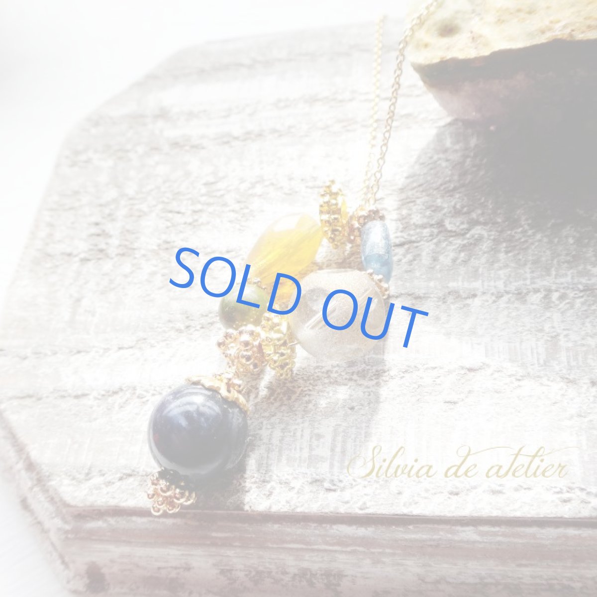 画像4: 1点もの　エスニック　チャーム　ドットガラス　14kgfネックレス (4)