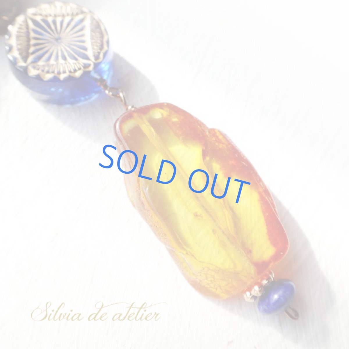 画像2: ＜A>1点もの　琥珀タンブル　エスニック　アンティークゴールド　ネックレス (2)