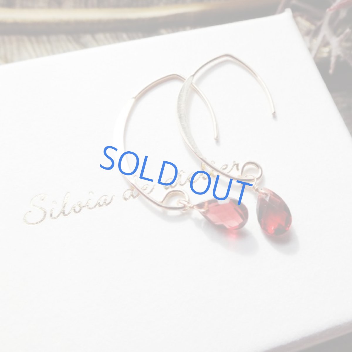 画像3: <1点もの＞モザンビークガーネット　ペアシェイプ　14kgfアーモンドフックピアス (3)