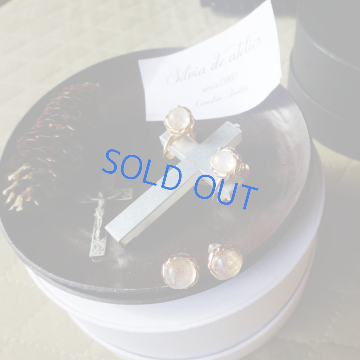 画像8: 在庫僅少　レインボームーンストーン　プチカボション　14ｋｇｆスタッドピアス (8)