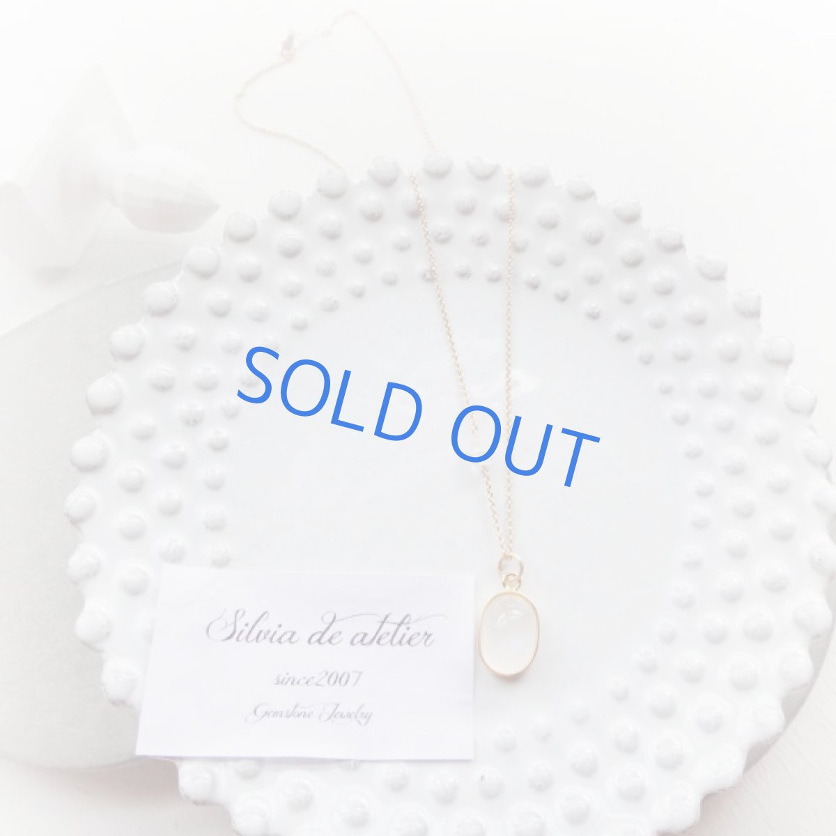 画像3: ＜1点もの・A＞AAAランク　ロイヤルブルームーンストーン（ペリステライト）　カボション　14kgf　ネックレス (3)