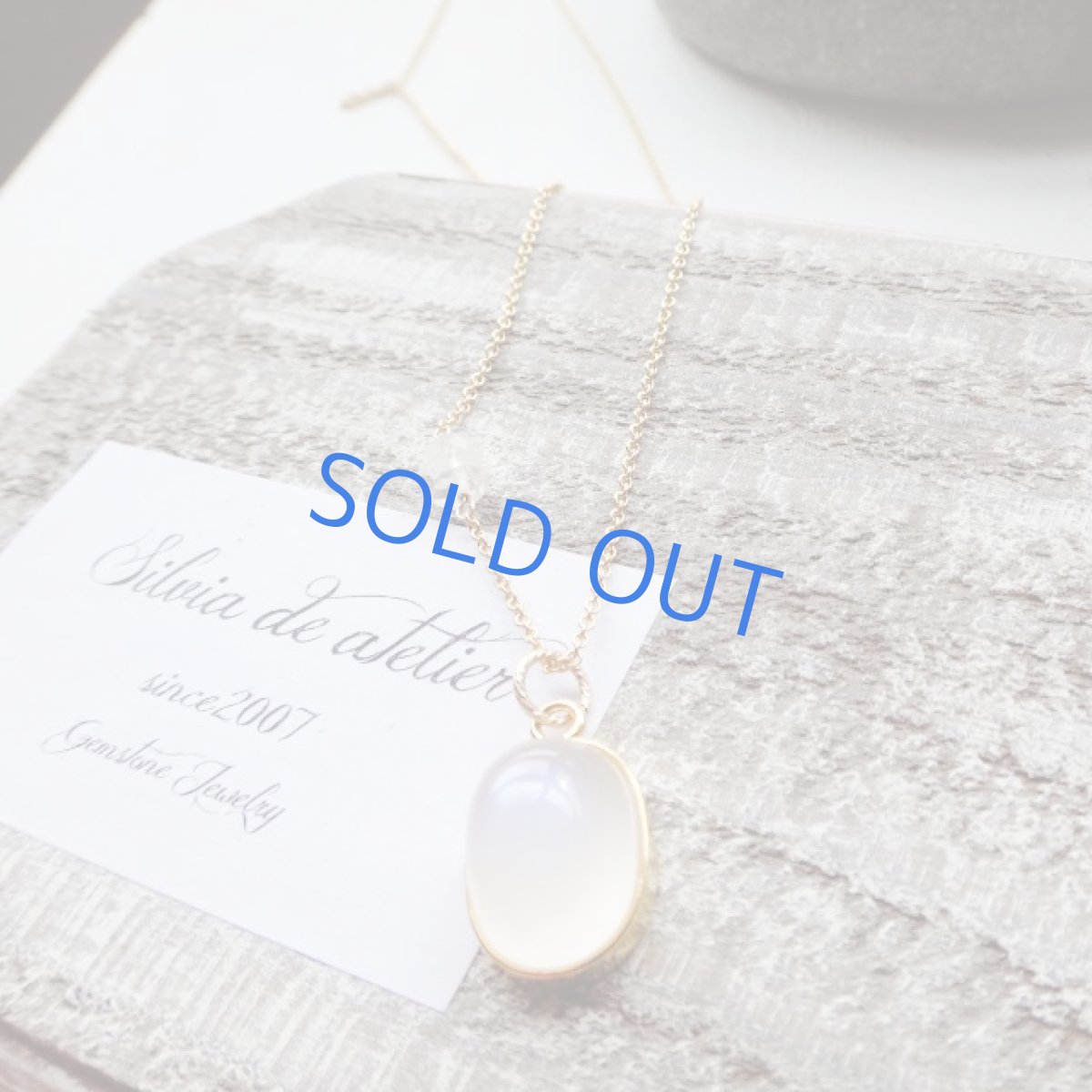 画像6: ＜1点もの・A＞AAAランク　ロイヤルブルームーンストーン（ペリステライト）　カボション　14kgf　ネックレス (6)