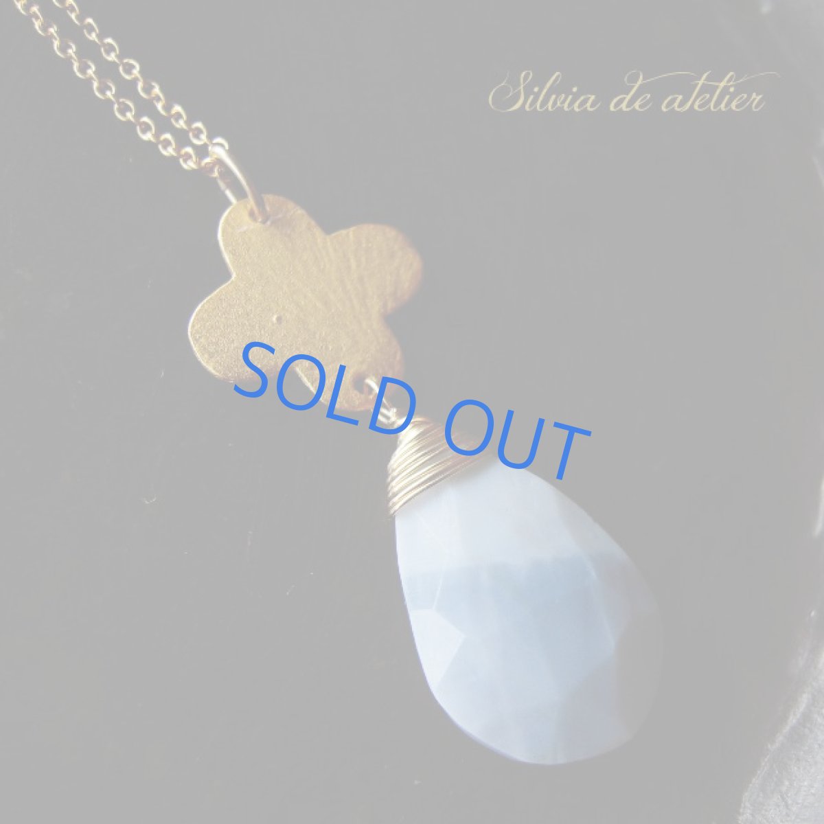 画像2: １点もの　24Kヴェルメイユ　フラワー＆　大粒バイカラー　オレゴン産オーウィーブルーオパール　14kgfネックレス約50cm (2)