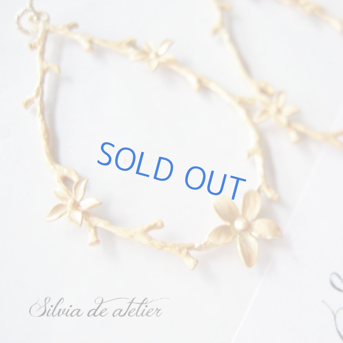 画像2: 限定2　16KGP　小花ティアドロップワイヤー　14kgfピアス (2)