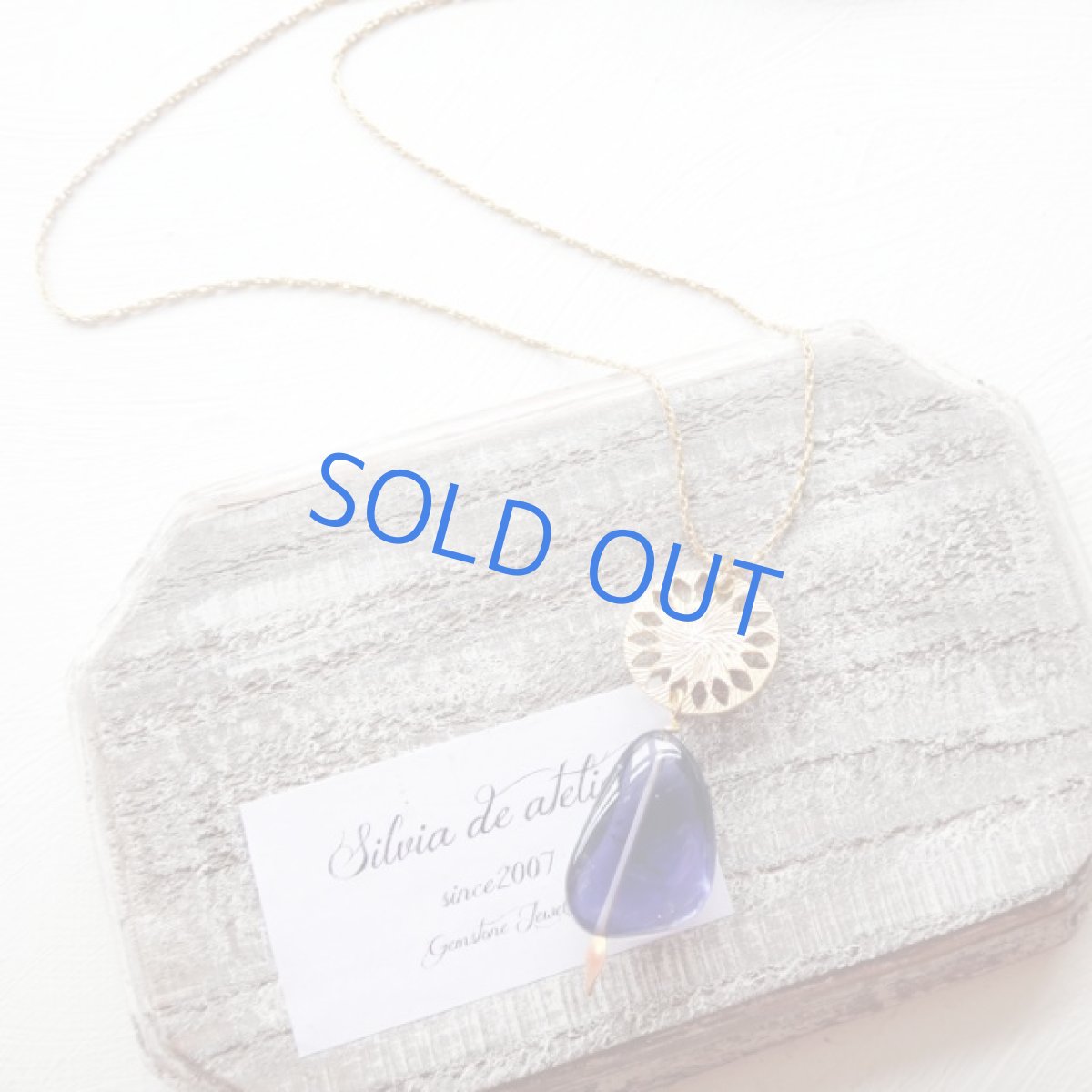 画像2: ＜限定２＞大粒　アイオライトタンブル　Vintage 真鍮チェーンネックレス約50cm (2)