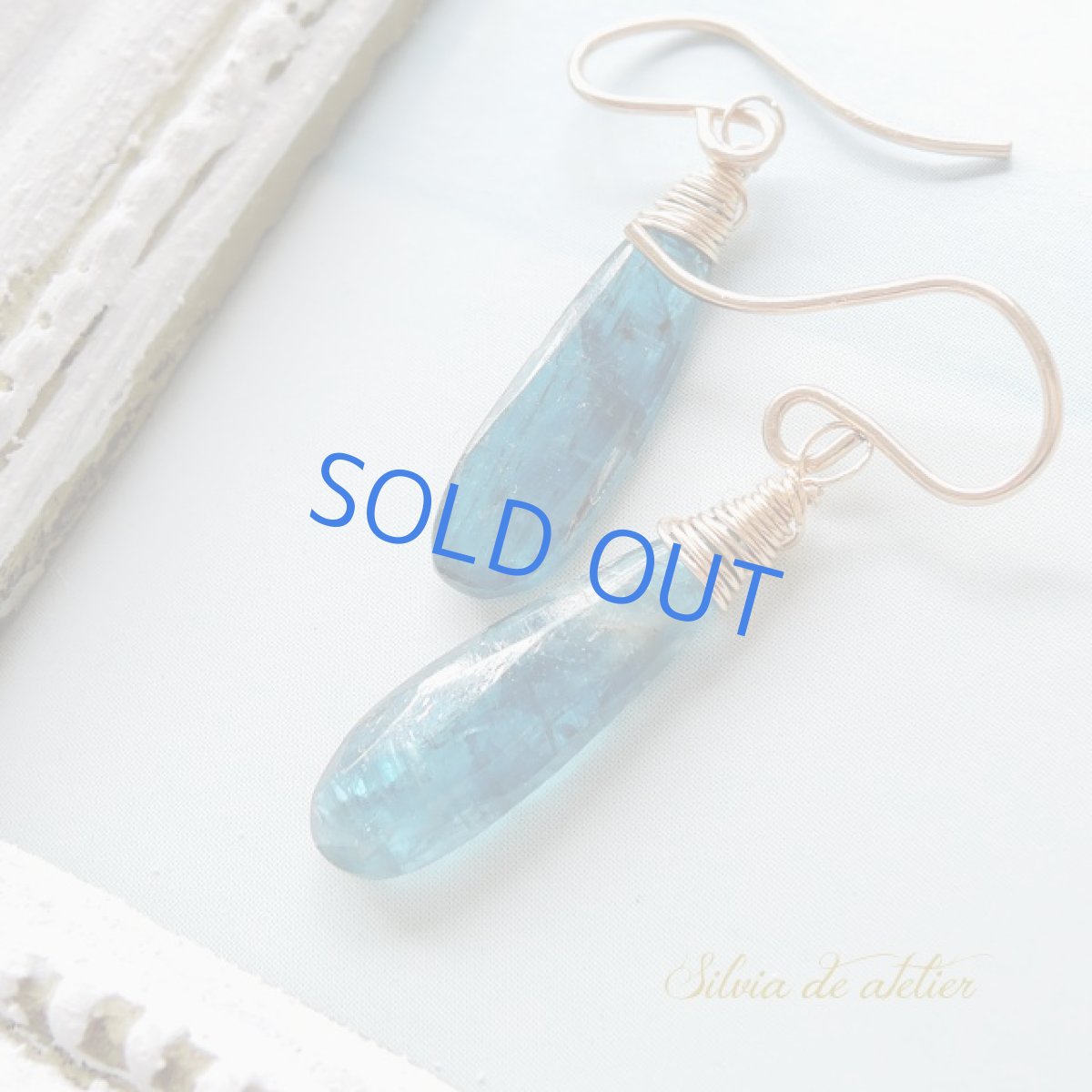 画像3: 【イヤリング変更可・残り1】モスカイヤナイト 細長ペアシェイプ 14kgfフックピアス (3)