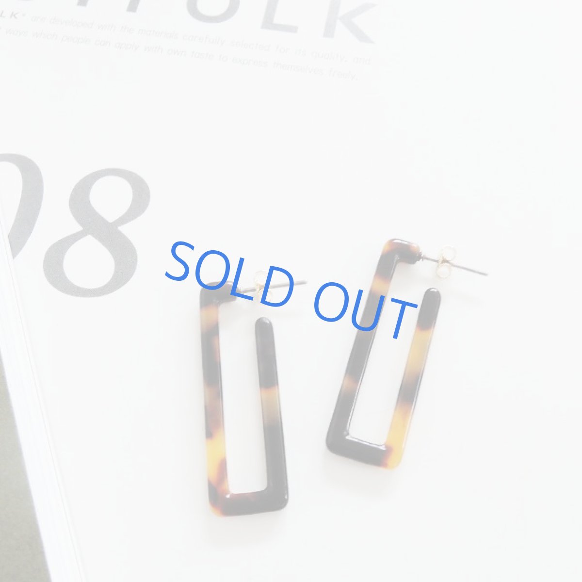 画像4: 【限定各１】べっ甲カラー　スクエア　チタンピアス (4)