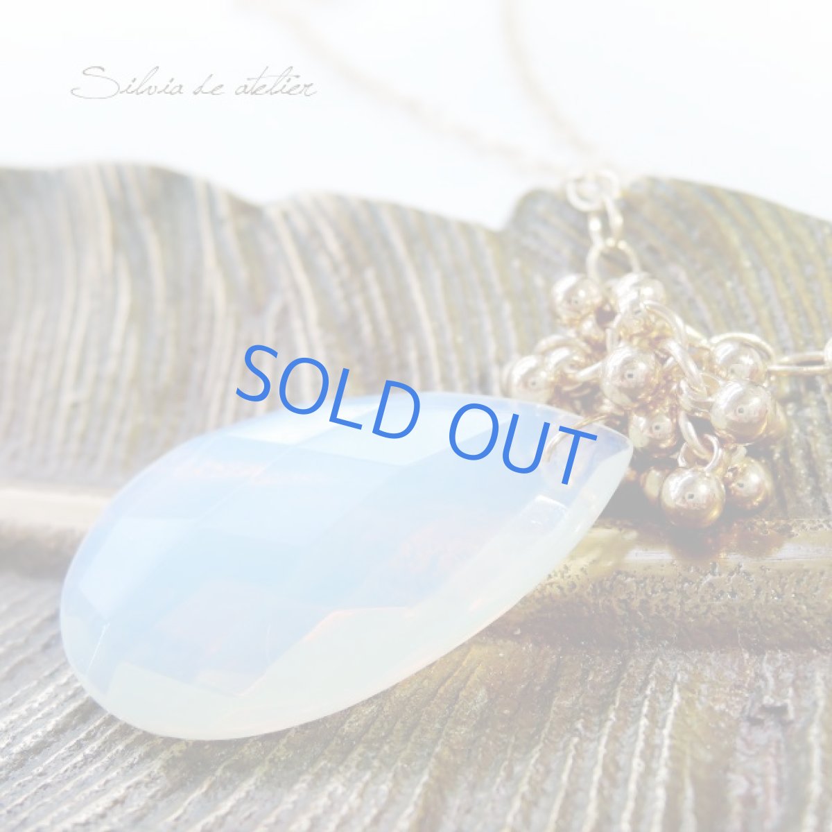 画像2: 大粒オパライト　ペアシェイプ　エアリーゴールドチェーンネックレス　約60cm (2)