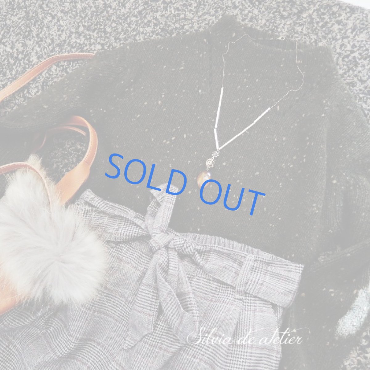 画像7: <限定1・A>真鍮チューブ&アクリルビーズ マーキス Y字 アンティークゴールドロングネックレス (7)