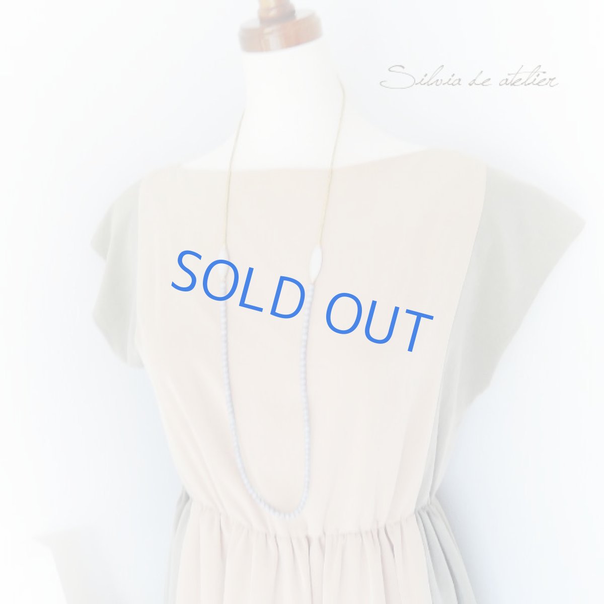 画像5: ＜限定1＞シェル＆グレーラベンダー　チェコガラスビーズ　　真鍮ビーズロングネックレス (5)