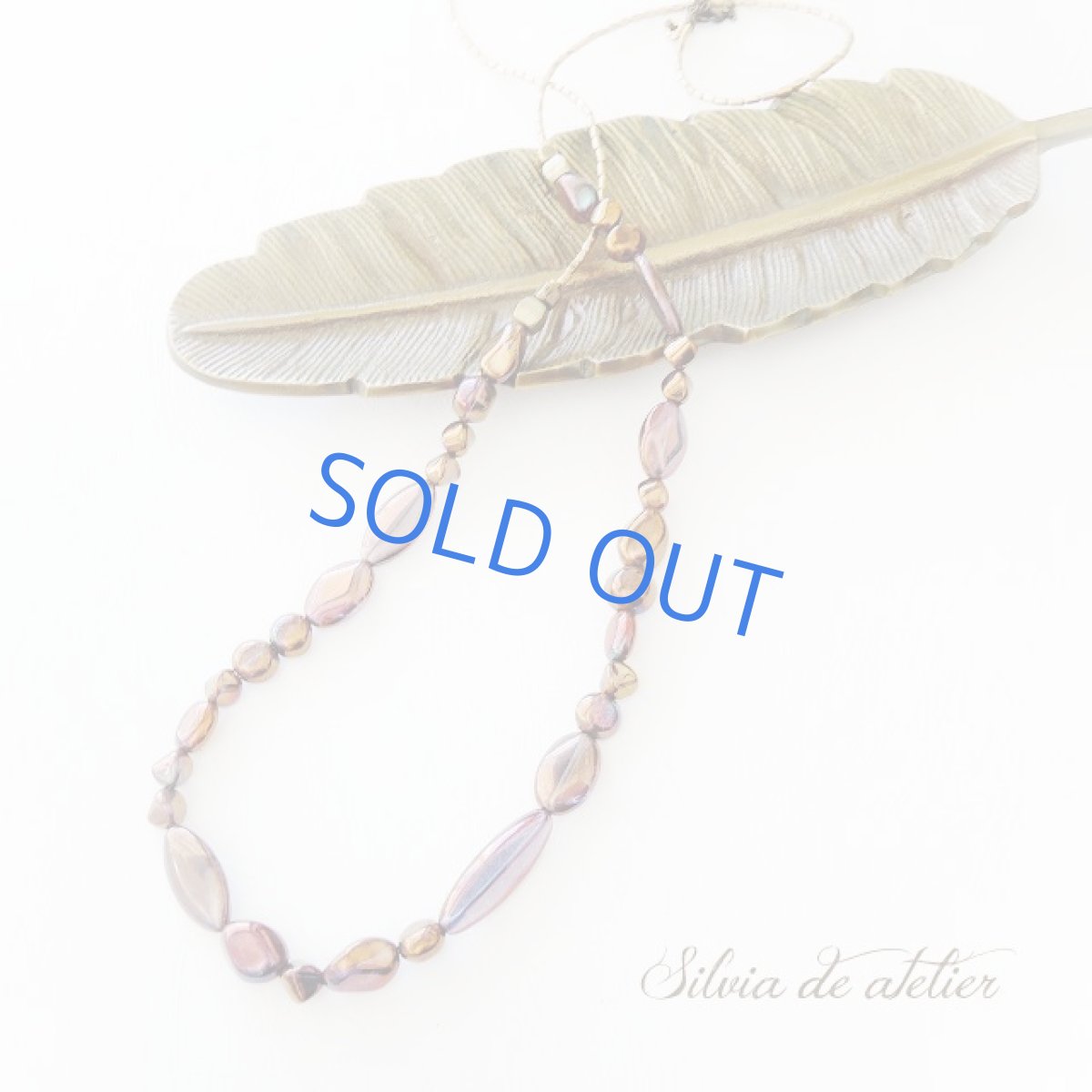 画像3: <限定1>ブロンズレッドチェコガラスビーズ アンティークゴールドカラーロングネックレス (3)