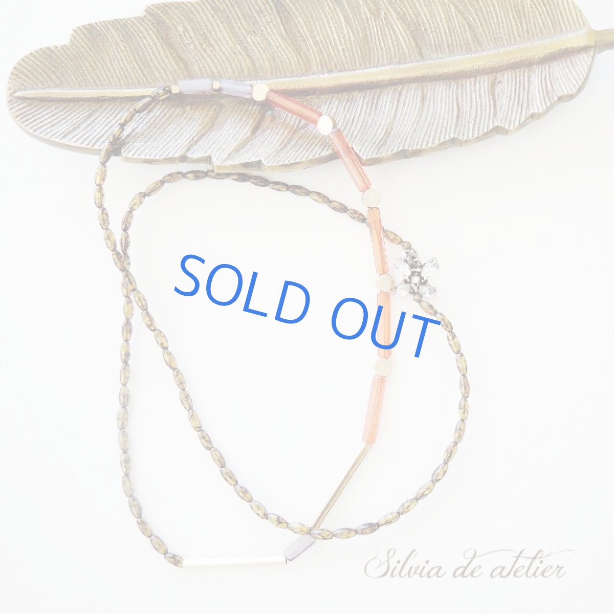 画像2: ＜限定1＞カーキナツメビーズ×オレンジブラウンチューブ　真鍮製メタルロングネックレス (2)