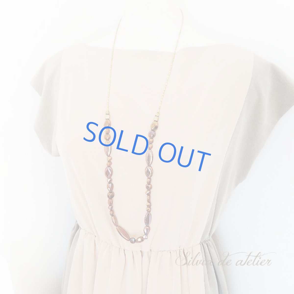 画像6: <限定1>ブロンズレッドチェコガラスビーズ アンティークゴールドカラーロングネックレス (6)