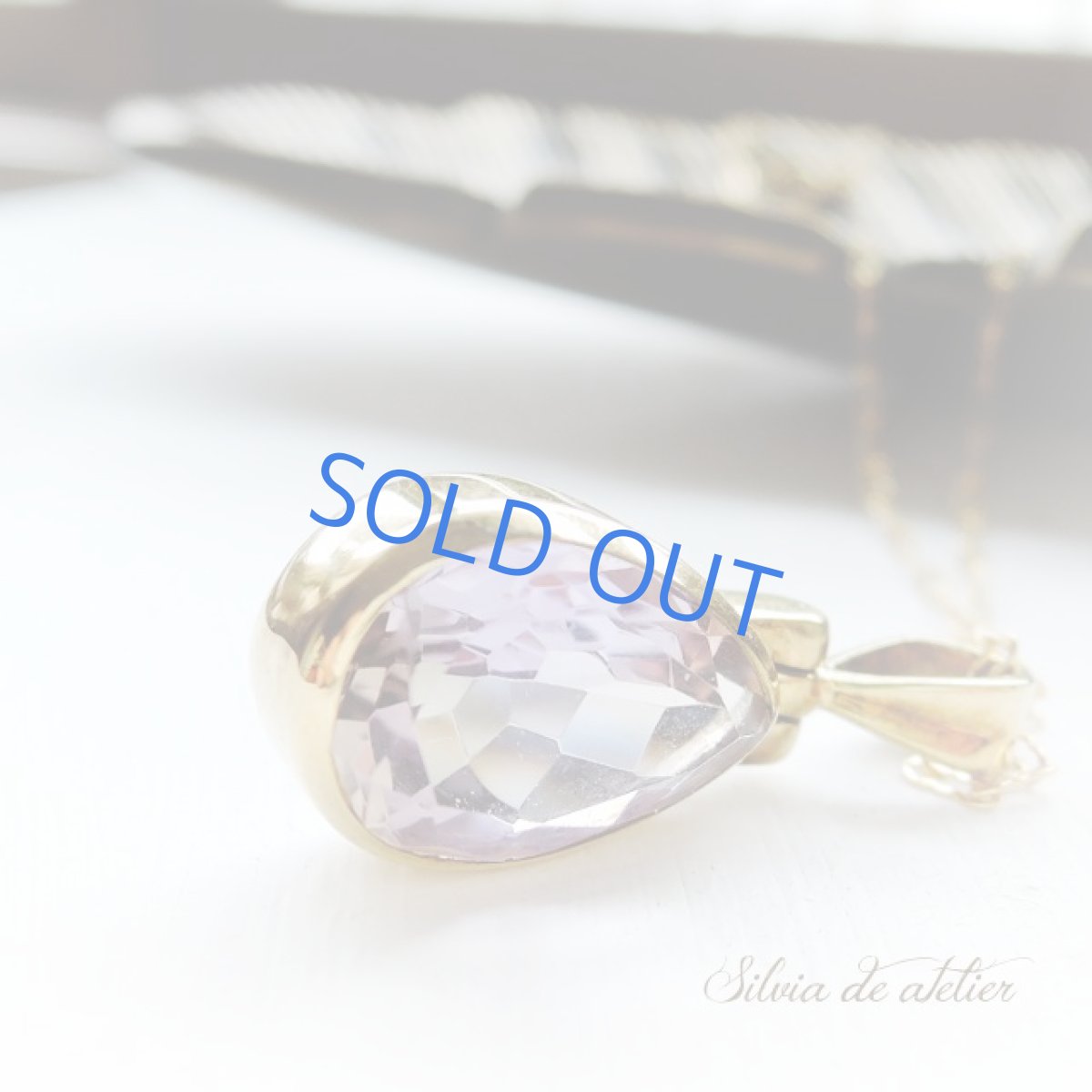 画像7: <1点もの・B>超大粒 宝石質 ボリビア産非加熱 AAAAアメトリン ティアドロップジェム フレームペンダントネックレス (7)