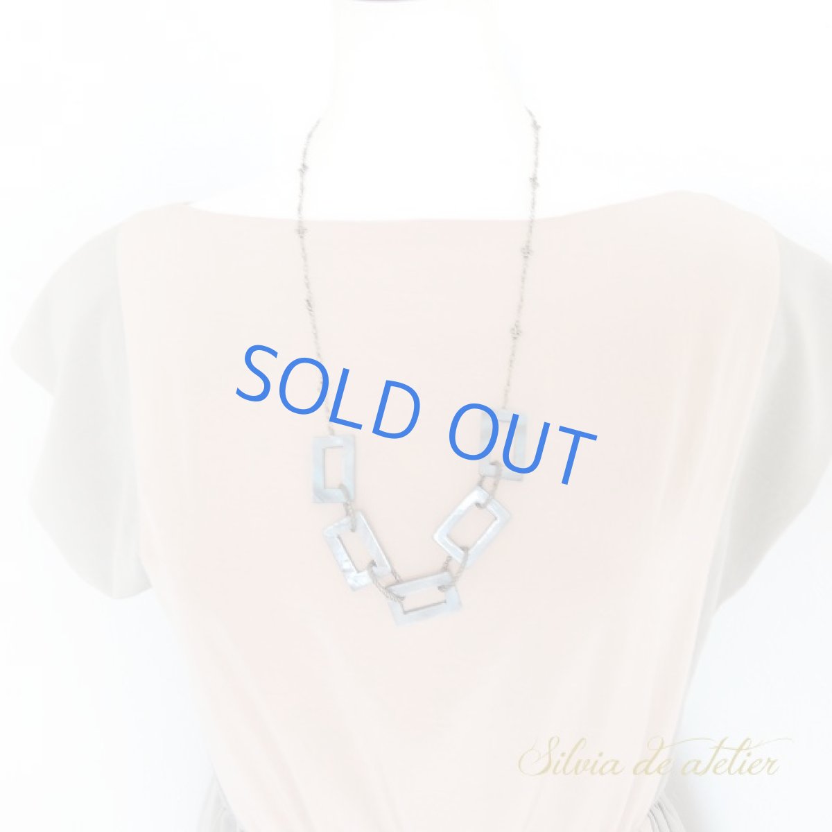 画像6: 【1点もの】ブルーシェル　レクタングルチェーン　アンティークゴールドネックレス (6)