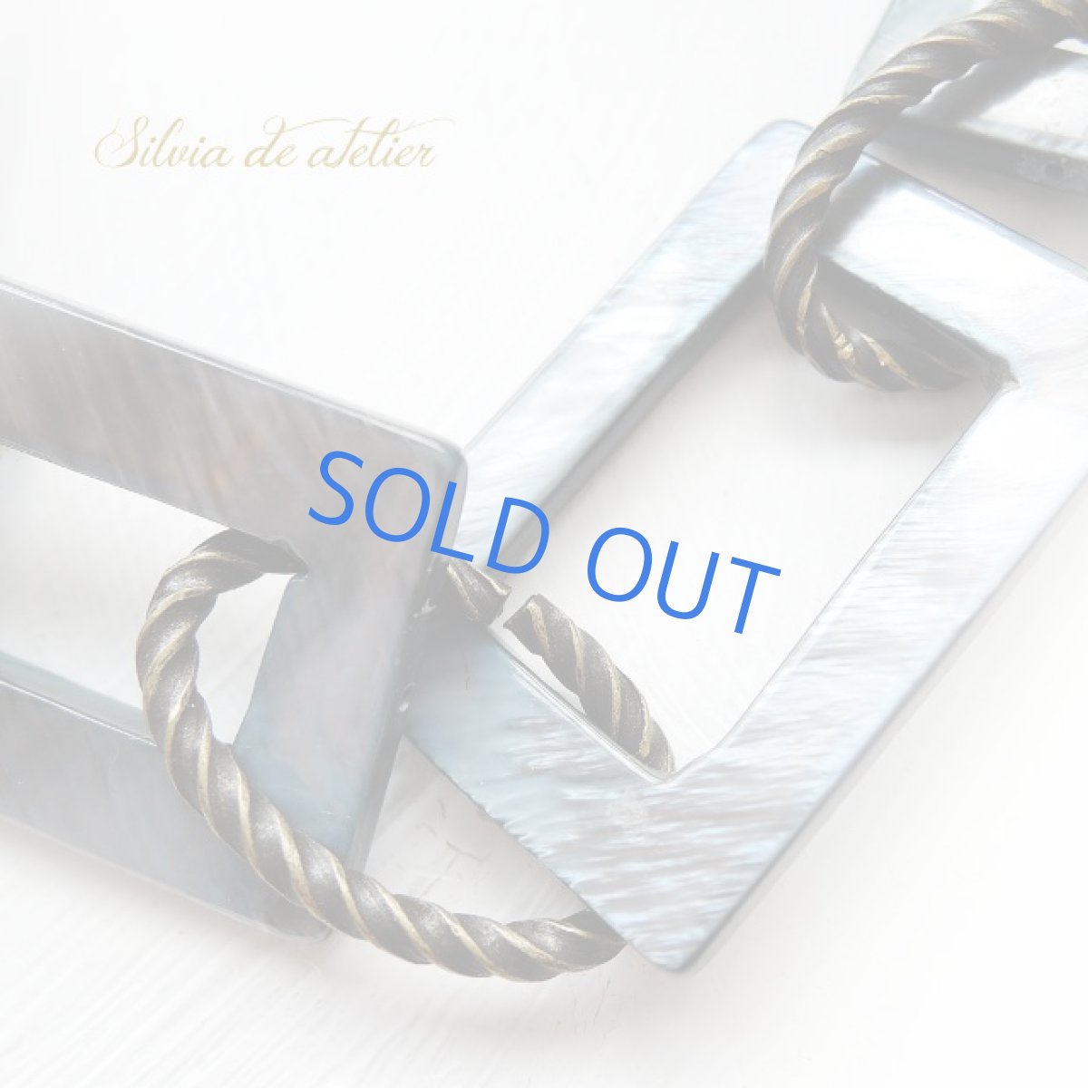 画像2: 【1点もの】ブルーシェル　レクタングルチェーン　アンティークゴールドネックレス (2)