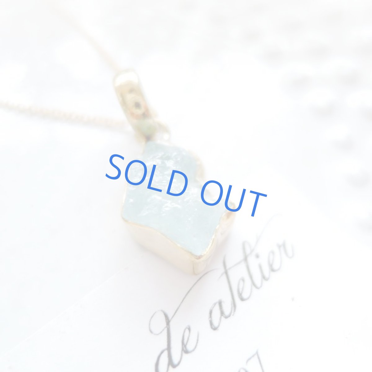 画像2: <1点もの・A>大粒 アクアマリン 原石フレームストーン 14kgfネックレス約50cm (2)