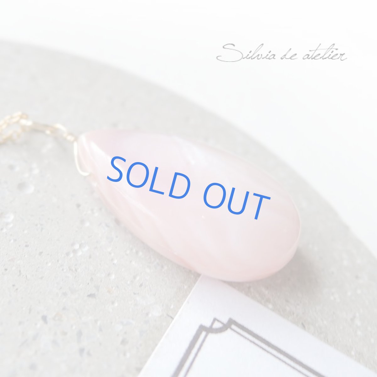 画像4: 残り2　半額SALE　桜カラー　ピンクシェル　大粒　ペアシェイプ　サージカルステンレスネックレス約50cm (4)