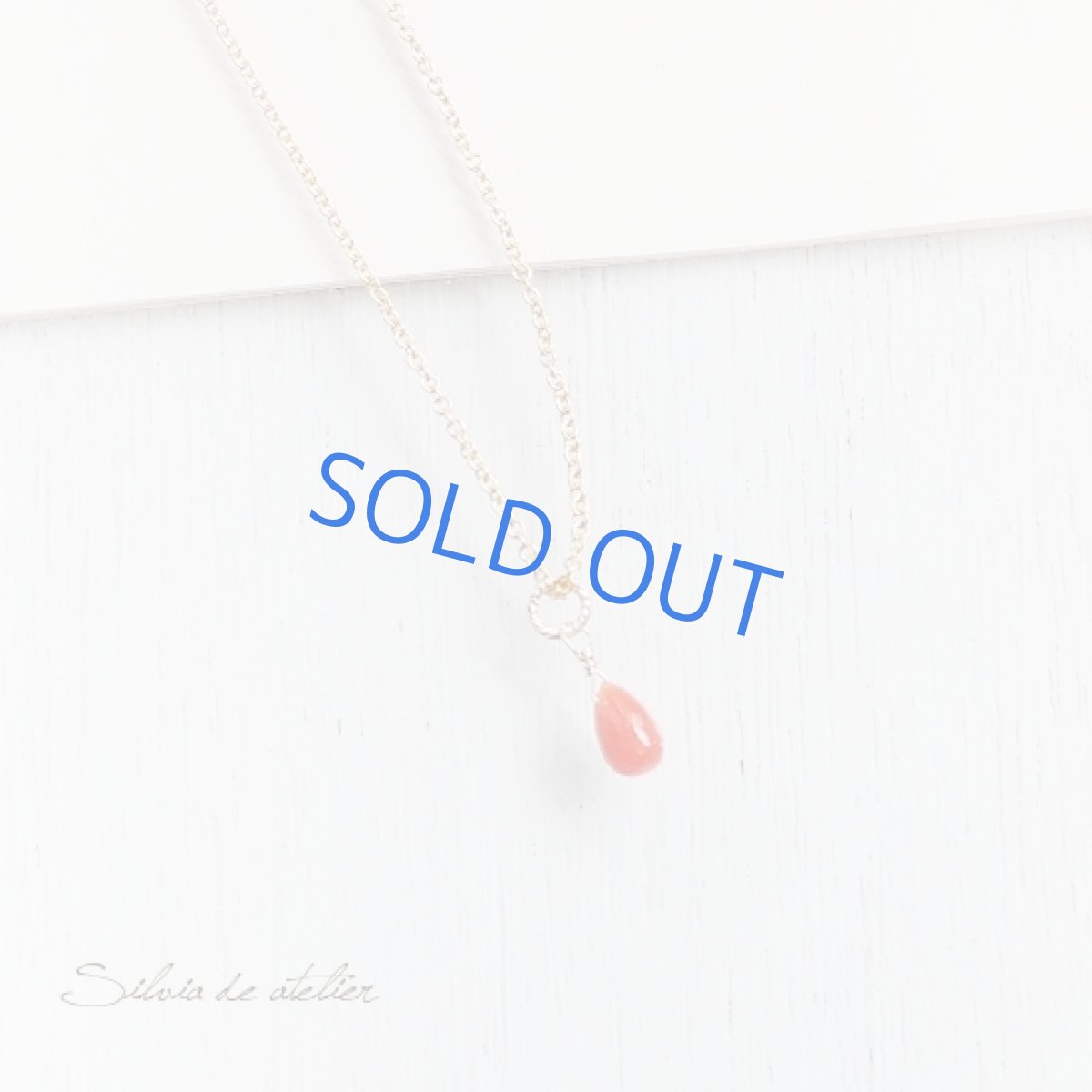 画像4: WEB店限定・残り僅か 半額SALE イタリアサルディーニャ産天然レッドコーラル ミニスムース ドロップ サージカルステンレスネックレス (4)