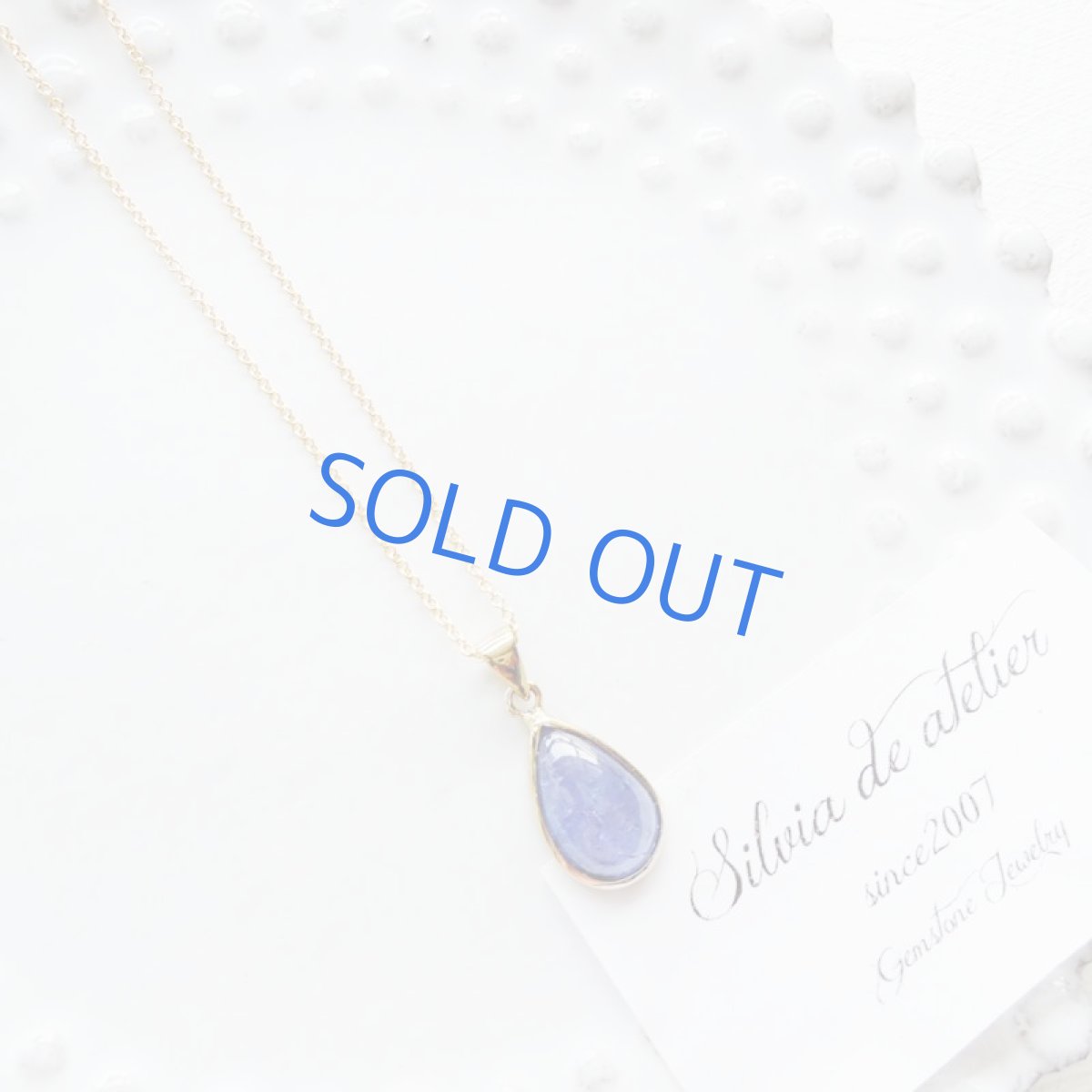 画像6: <1点もの・C>AAAランク タンザナイト ティアドロップ型フレームストーン 14kgfネックレス (6)