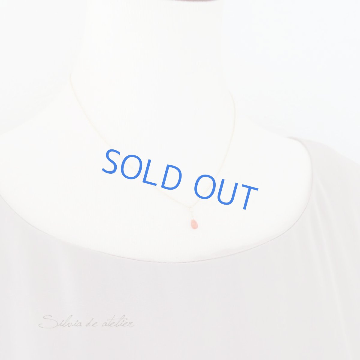 画像5: WEB店限定・残り僅か 半額SALE イタリアサルディーニャ産天然レッドコーラル ミニスムース ドロップ サージカルステンレスネックレス (5)