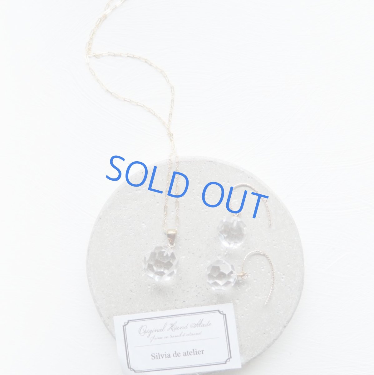 画像7: 【残り1ペア・イヤリング変更可】大粒　AAA　バッキーボールカット　クリスタル　14kgfグリッターフープフックピアス (7)