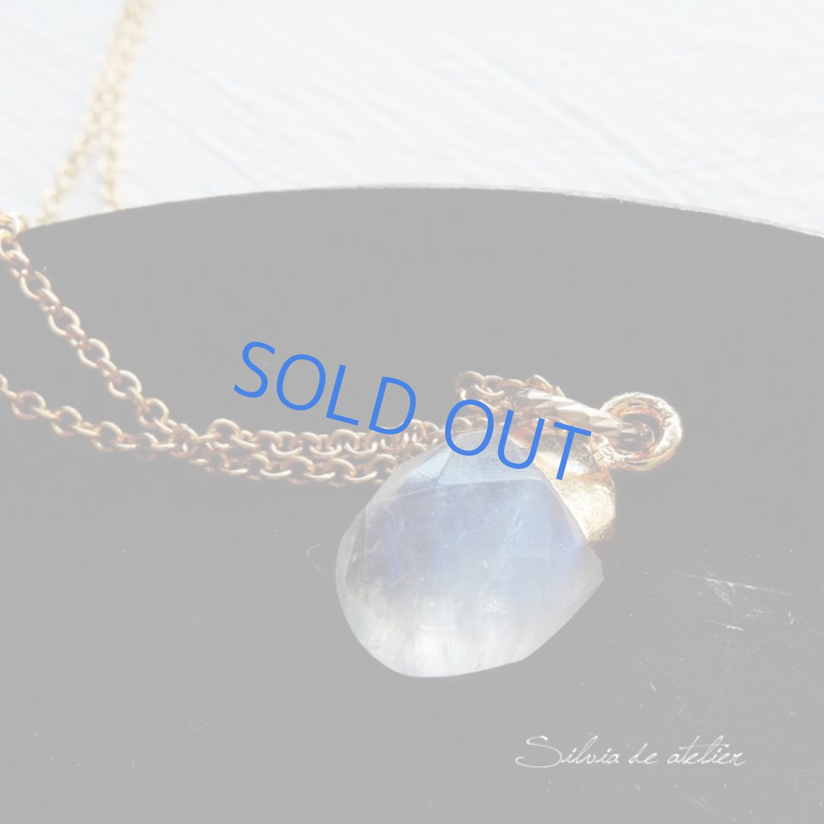 画像3: ＜残り１＞レインボームーンストーン　オーバルデザインチャーム　14kgfネックレス約40cm (3)