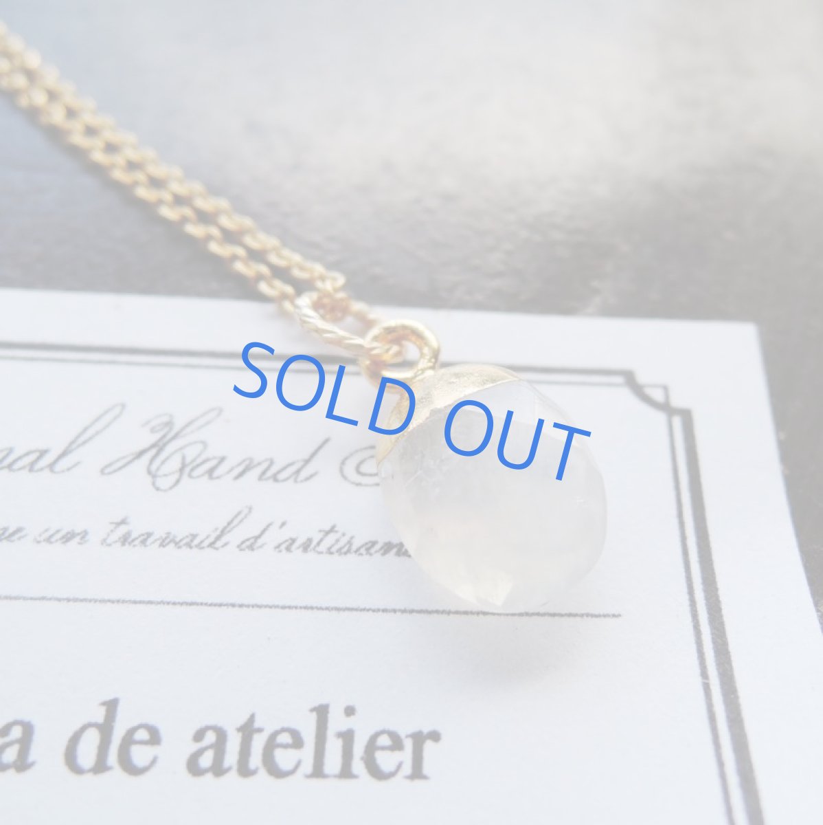 画像4: ＜残り１＞レインボームーンストーン　オーバルデザインチャーム　14kgfネックレス約40cm (4)