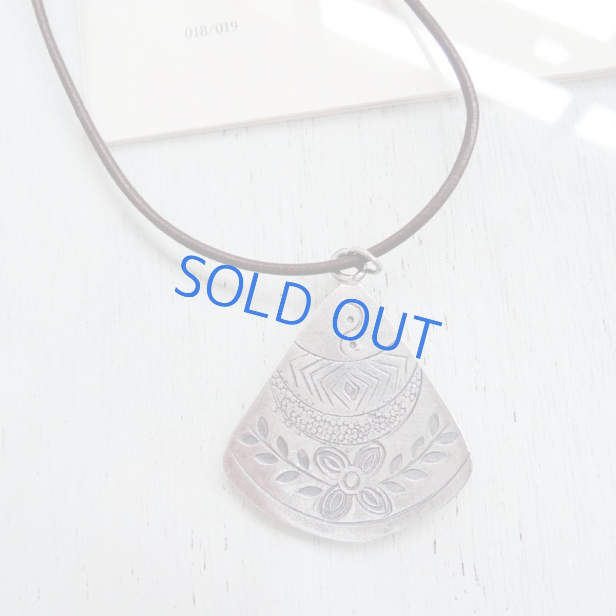 画像4: 【限定1・扇】カレンシルバー　チャーム　牛革コードネックレス (4)