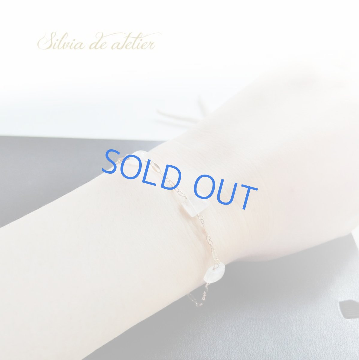 画像4: 【限定１】レインボームーンストーン　3粒　14kgfチェーンブレスレット　約21センチ (4)